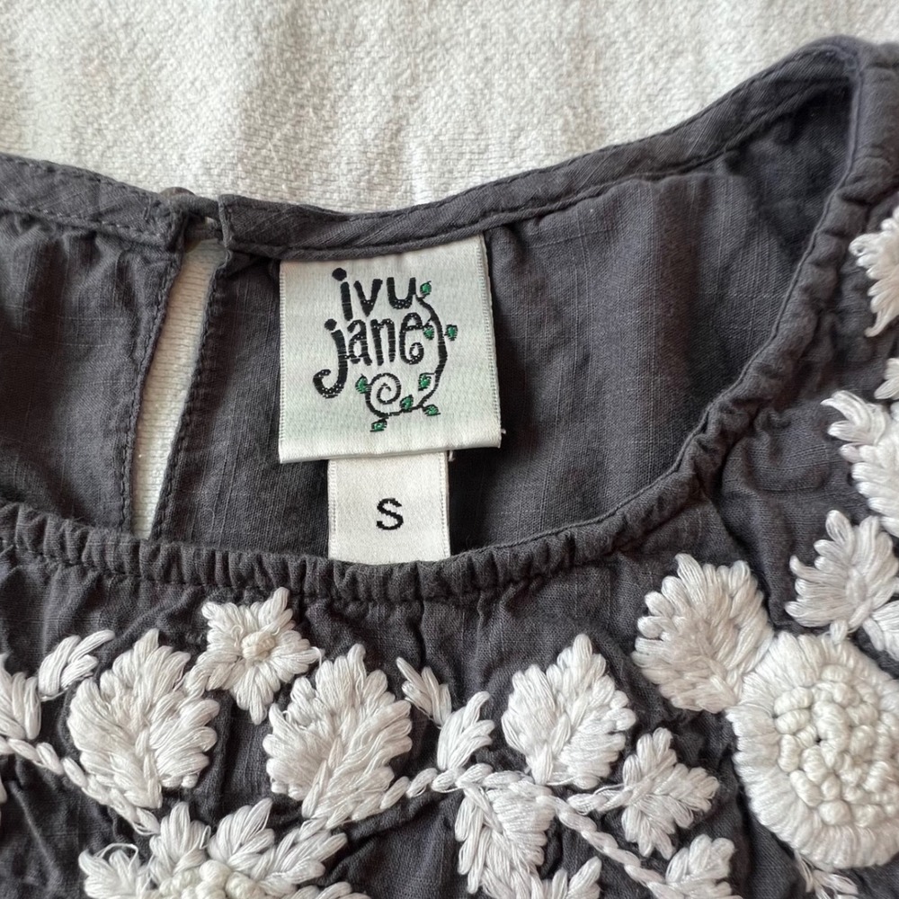 Ivy Jane Gray Embroidered Floral Cotton Tunic Top Half Sleeve‎ Charcoal Womens S - Picture 9 of 9